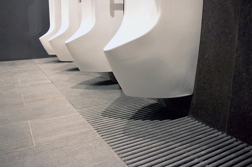 Modern, minimalist bathroom toilet grates Jonite in Jewel Changi