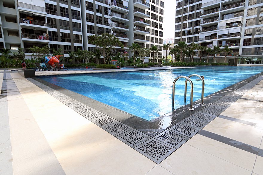 Jonite grate surrounding a pool at Punggol Waterwoods